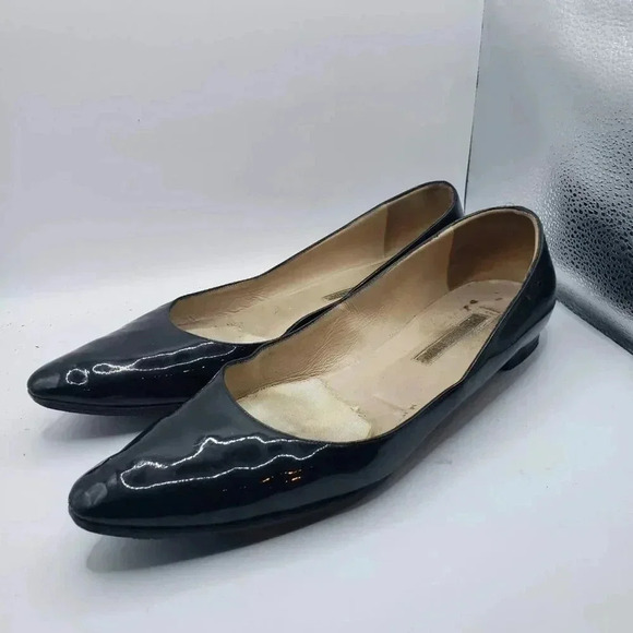 Manolo Blahnik Vintage Gloss Black Flats Size US11B Eur42 Pointed Toe Slip On - Picture 1 of 10